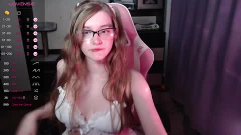 tomato_tease online show from 11/04/25, 06:40