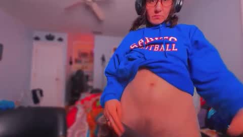 Snapshot of tomboy_titties chatting on 12/15/25, 02:05 tomboy_titties online show from 12/15/25, 02:05