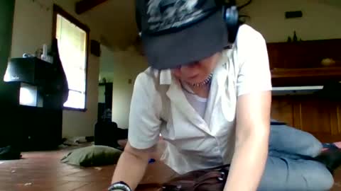 Snapshot of tomboy_titties chatting on 06/15/26, 08:22 tomboy_titties online show from 06/15/26, 08:22