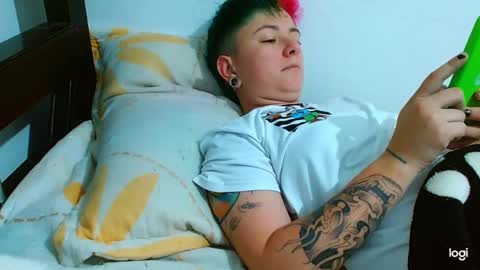 Blue online show from 02/18/25, 06:15