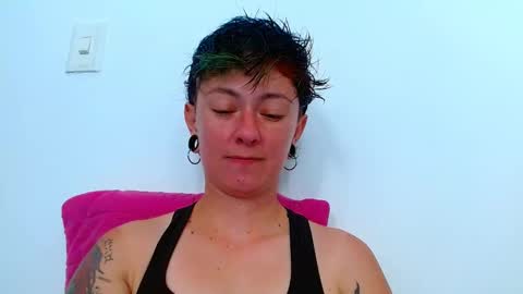 Blue online show from 04/22/26, 06:31