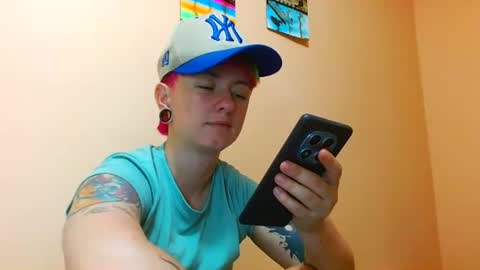 Snapshot of tomboyblue chatting on 07/23/26, 04:21 Blue online show from 07/23/26, 04:21