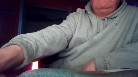 tomcat4848 online show from 12/14/25, 09:52