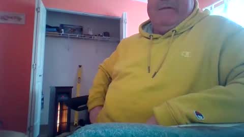 tomcat4848 online show from 12/18/25, 05:19