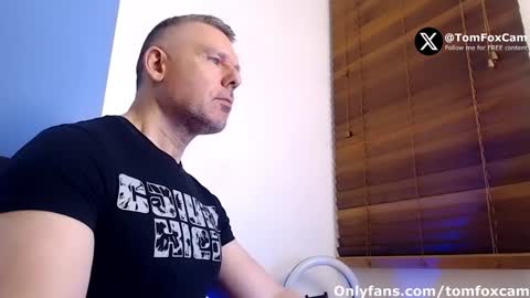 Snapshot of tomfoxcam chatting on 01/29/25, 05:51 Tom Fox online show from 01/29/25, 05:51