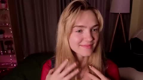 Lana online show from 06/25/26, 07:29