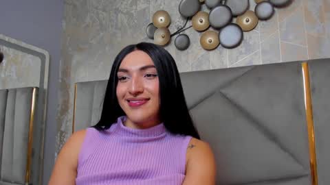 Snapshot of tomlondon_ chatting on 01/24/25, 03:55 online show from 01/24/25, 03:55