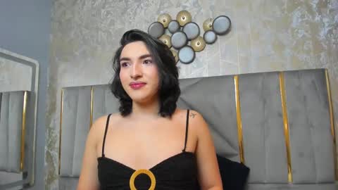 Snapshot of tomlondon_ chatting on 02/28/25, 11:36 online show from 02/28/25, 11:36