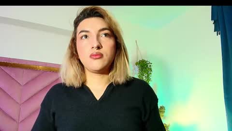 Snapshot of tomlondon_ chatting on 10/02/25, 11:39 online show from 10/02/25, 11:39