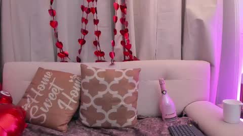 Snapshot of tommas_johnson chatting on 02/15/26, 03:47 Tomas online show from 02/15/26, 03:47