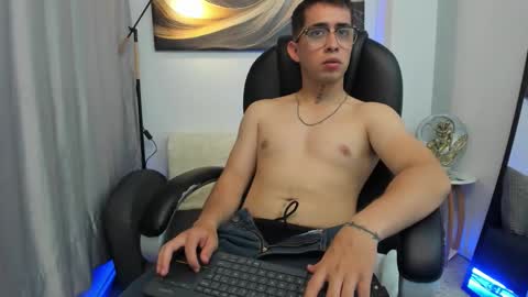 Snapshot of tommas_johnson chatting on 02/28/26, 02:34 Tomas online show from 02/28/26, 02:34