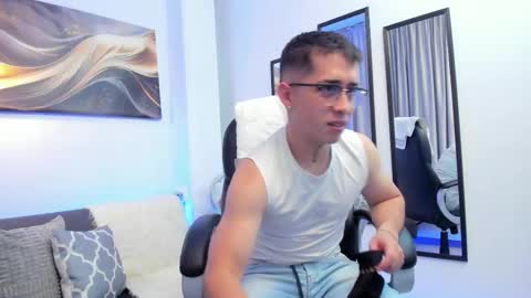 Tomas online show from 03/22/26, 01:20