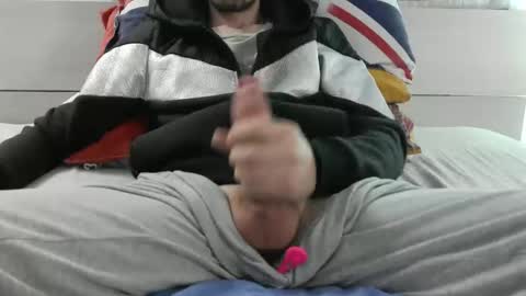 Snapshot of tommaso9046 chatting on 11/24/25, 05:34 tommaso9046 online show from 11/24/25, 05:34