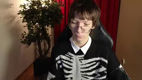 Tommie online show from 11/16/25, 05:24