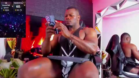 Tom Mike online show from 09/10/25, 02:11