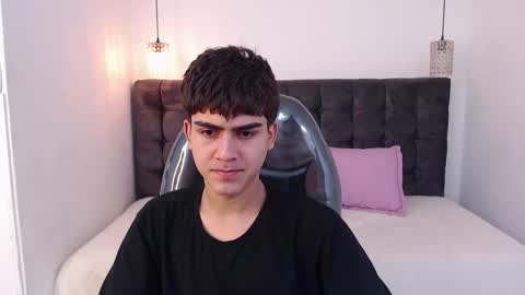 Tommy  online show from 01/10/25, 02:02