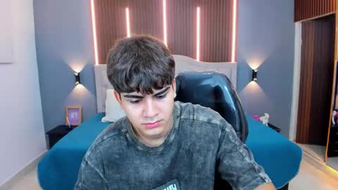 Tommy  online show from 11/26/25, 03:29