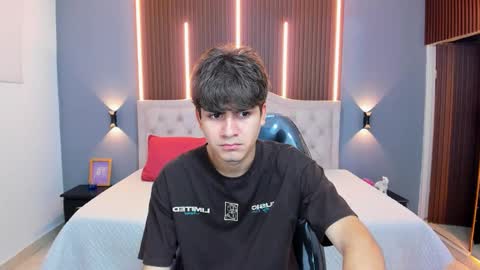 Tommy  online show from 12/14/25, 03:34