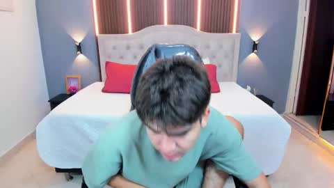 Snapshot of tommy18__ chatting on 01/07/26, 03:20 Tommy online show from 01/07/26, 03:20