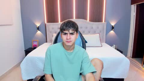 Snapshot of tommy18__ chatting on 01/09/26, 03:20 Tommy online show from 01/09/26, 03:20