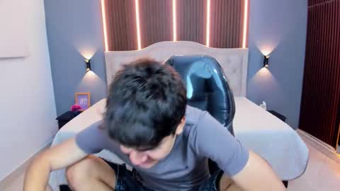 Snapshot of tommy18__ chatting on 02/04/26, 03:12 Tommy online show from 02/04/26, 03:12