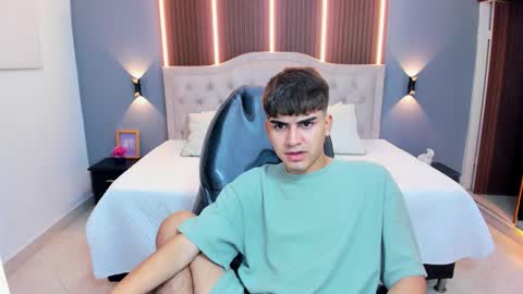 Snapshot of tommy18__ chatting on 02/08/26, 03:21 Tommy online show from 02/08/26, 03:21