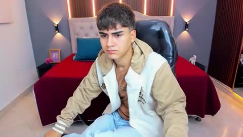 Snapshot of tommy18__ chatting on 02/11/26, 03:33 Tommy online show from 02/11/26, 03:33