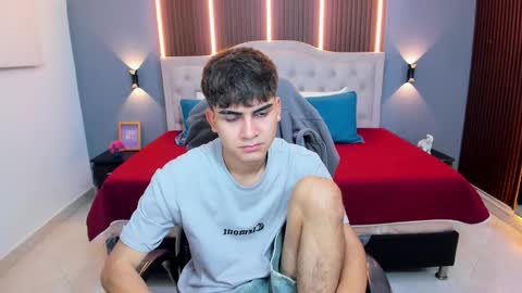 Snapshot of tommy18__ chatting on 02/12/26, 03:45 Tommy online show from 02/12/26, 03:45