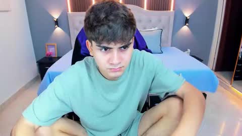 Snapshot of tommy18__ chatting on 02/25/26, 03:38 Tommy online show from 02/25/26, 03:38