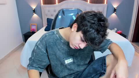 Tommy  online show from 04/10/26, 03:34