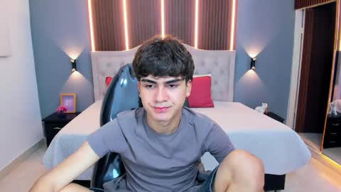 Tommy  online show from 05/02/26, 03:33