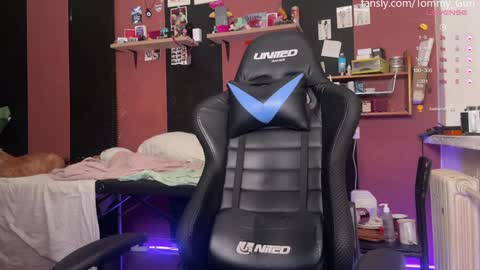 Snapshot of tommy__gun_ chatting on 12/13/24, 06:38 Tommy and Katana online show from 12/13/24, 06:38