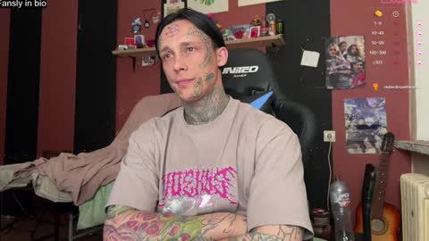 Snapshot of tommy__gun_ chatting on 12/23/24, 04:28 Tommy and Katana online show from 12/23/24, 04:28