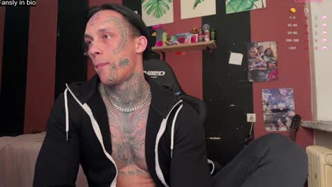 Snapshot of tommy__gun_ chatting on 12/29/24, 05:33 Tommy and Katana online show from 12/29/24, 05:33