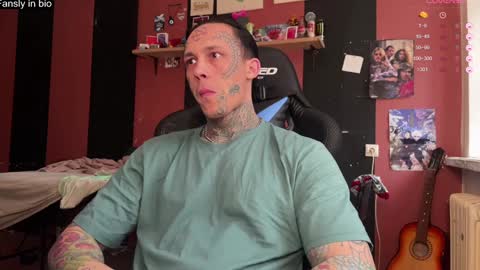 Snapshot of tommy__gun_ chatting on 12/30/24, 08:43 Tommy and Katana online show from 12/30/24, 08:43