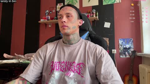 Snapshot of tommy__gun_ chatting on 01/04/25, 10:27 Tommy and Katana online show from 01/04/25, 10:27