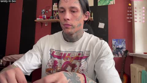 Snapshot of tommy__gun_ chatting on 01/06/25, 11:29 Tommy and Katana online show from 01/06/25, 11:29