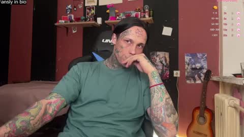 Snapshot of tommy__gun_ chatting on 01/10/25, 06:06 Tommy and Katana online show from 01/10/25, 06:06