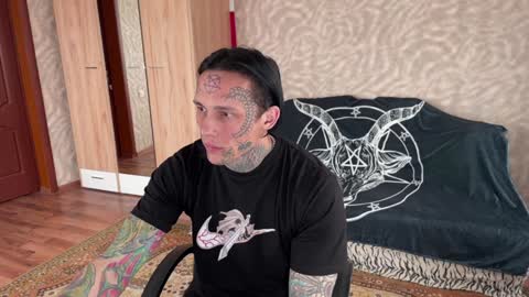 Snapshot of tommy__gun_ chatting on 01/26/25, 11:39 Tommy and Katana online show from 01/26/25, 11:39