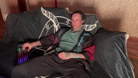 Snapshot of tommy__gun_ chatting on 01/27/25, 03:18 Tommy and Katana online show from 01/27/25, 03:18