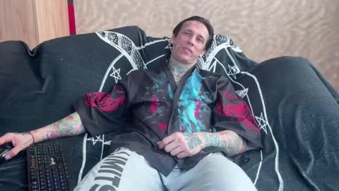 Snapshot of tommy__gun_ chatting on 02/22/25, 06:39 Tommy and Katana online show from 02/22/25, 06:39