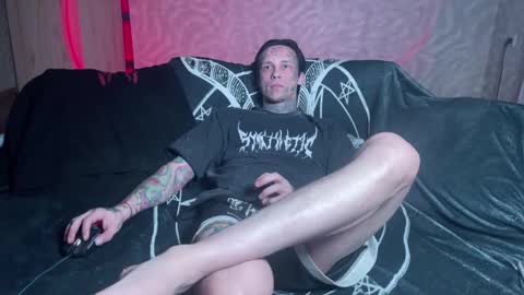 Snapshot of tommy__gun_ chatting on 03/01/25, 03:38 Tommy and Katana online show from 03/01/25, 03:38