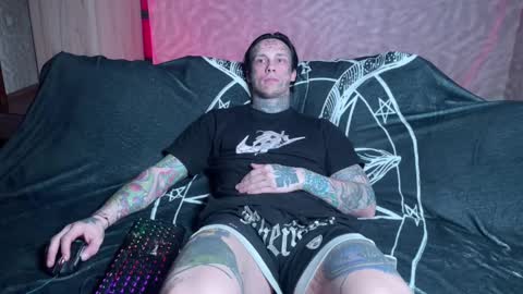 Snapshot of tommy__gun_ chatting on 03/08/25, 03:13 Tommy and Katana online show from 03/08/25, 03:13