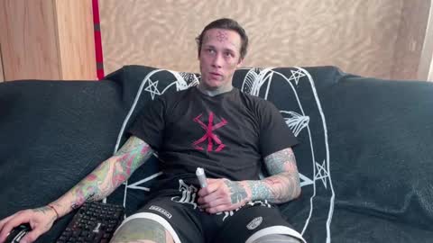 Snapshot of tommy__gun_ chatting on 03/10/25, 05:33 Tommy and Katana online show from 03/10/25, 05:33