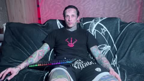 Snapshot of tommy__gun_ chatting on 03/10/25, 02:59 Tommy and Katana online show from 03/10/25, 02:59