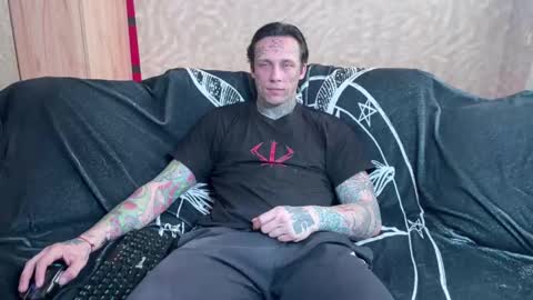 Snapshot of tommy__gun_ chatting on 03/12/25, 05:57 Tommy and Katana online show from 03/12/25, 05:57