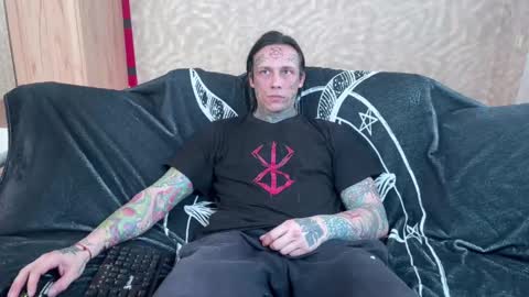 Snapshot of tommy__gun_ chatting on 03/12/25, 09:02 Tommy and Katana online show from 03/12/25, 09:02