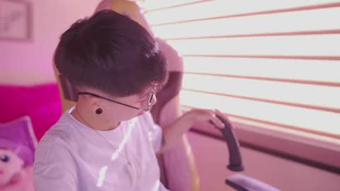 Blue  online show from 04/14/26, 12:55