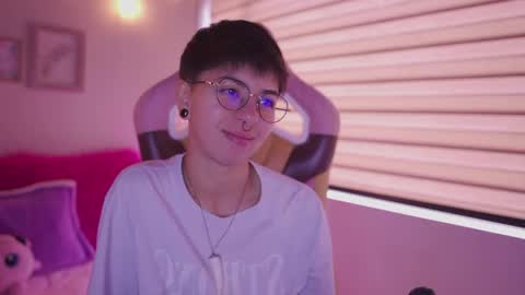 Blue  online show from 04/21/26, 12:33