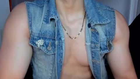 Twitter BreddTommy IG tommy bredd online show from 07/01/26, 07:46